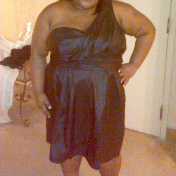 Black One shoulder cocktail dress PLUS - Picture 2 of 3